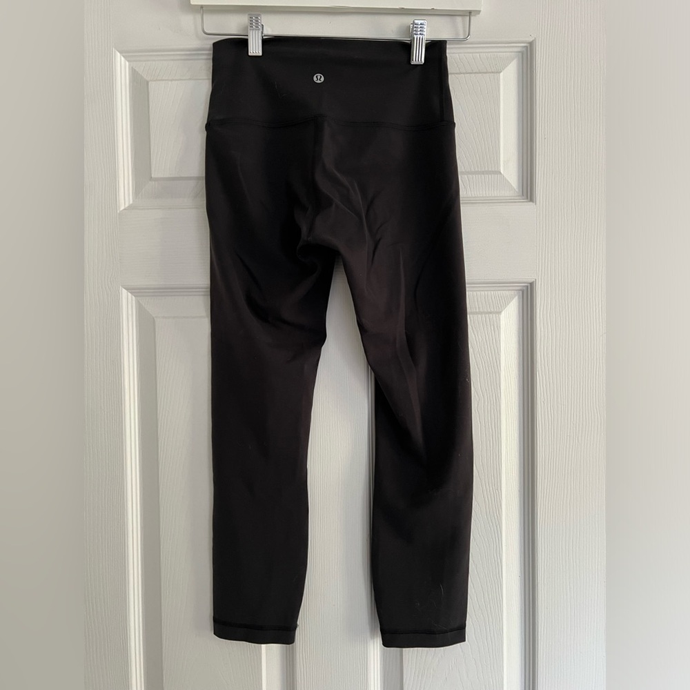 Lululemon Wunder Train 21” High Rise Crop Sz 6 Black